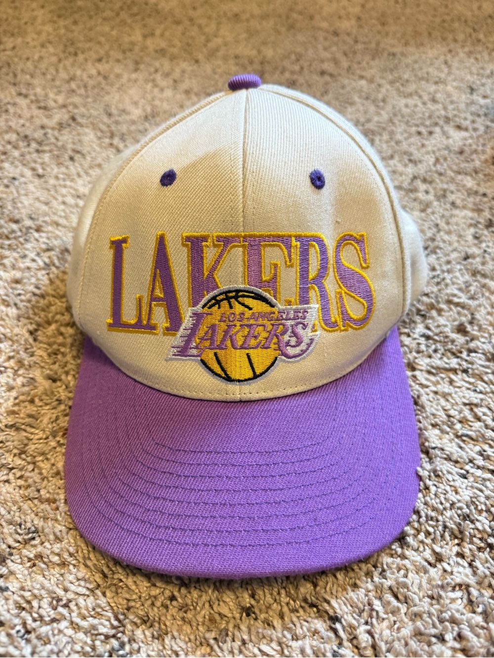 Adult LA Laker’s Beige and Purple SnapBack (Mitchell&Ness)
